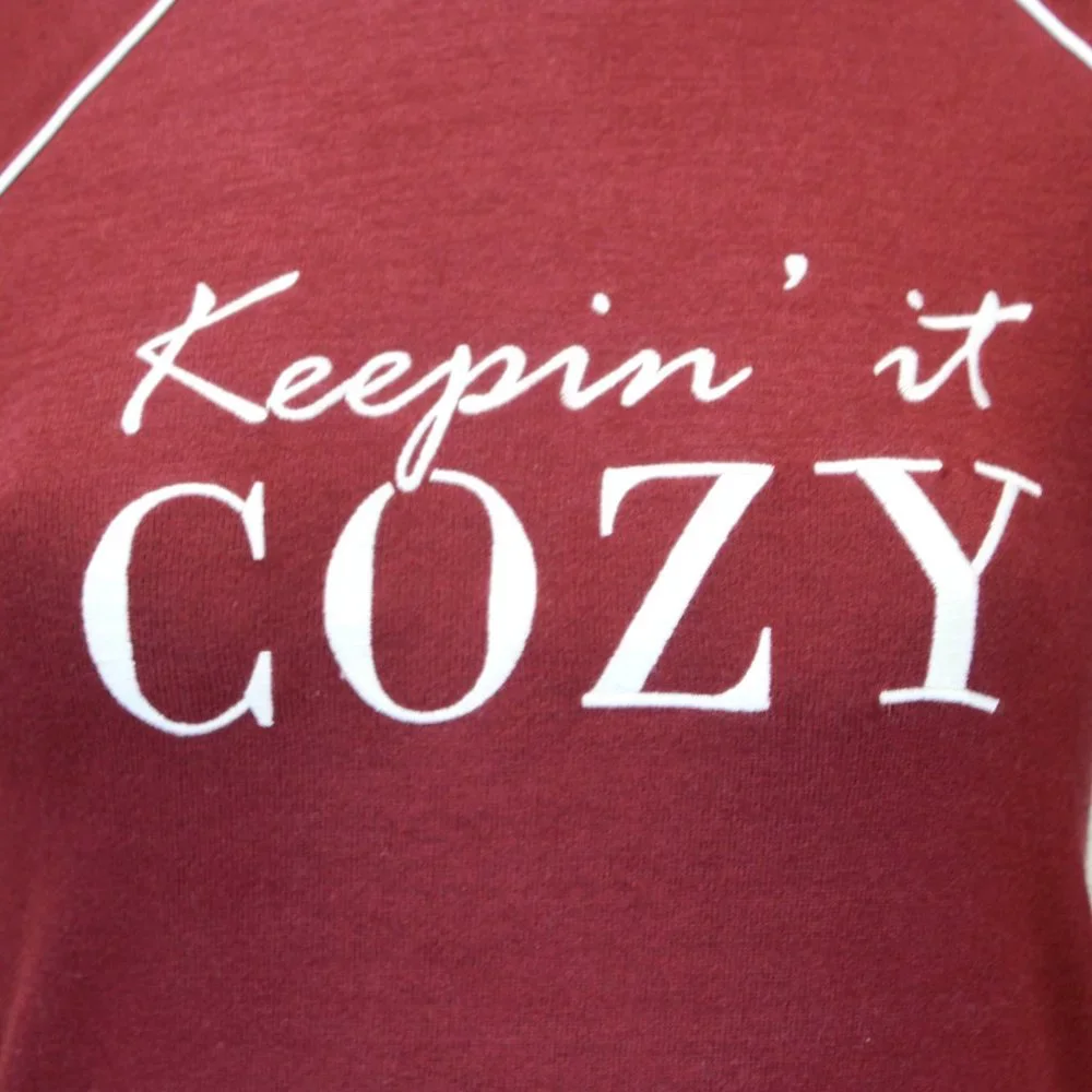 P.J.Salvage Woman Burgundy "Keepin' it COZY" Fleece Pajamas Top Large - Picture 5 of 9